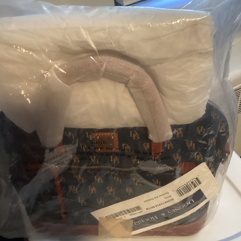 Dooney and Bourke Gretta Domed Zip Satchel - Picture 4 of 4